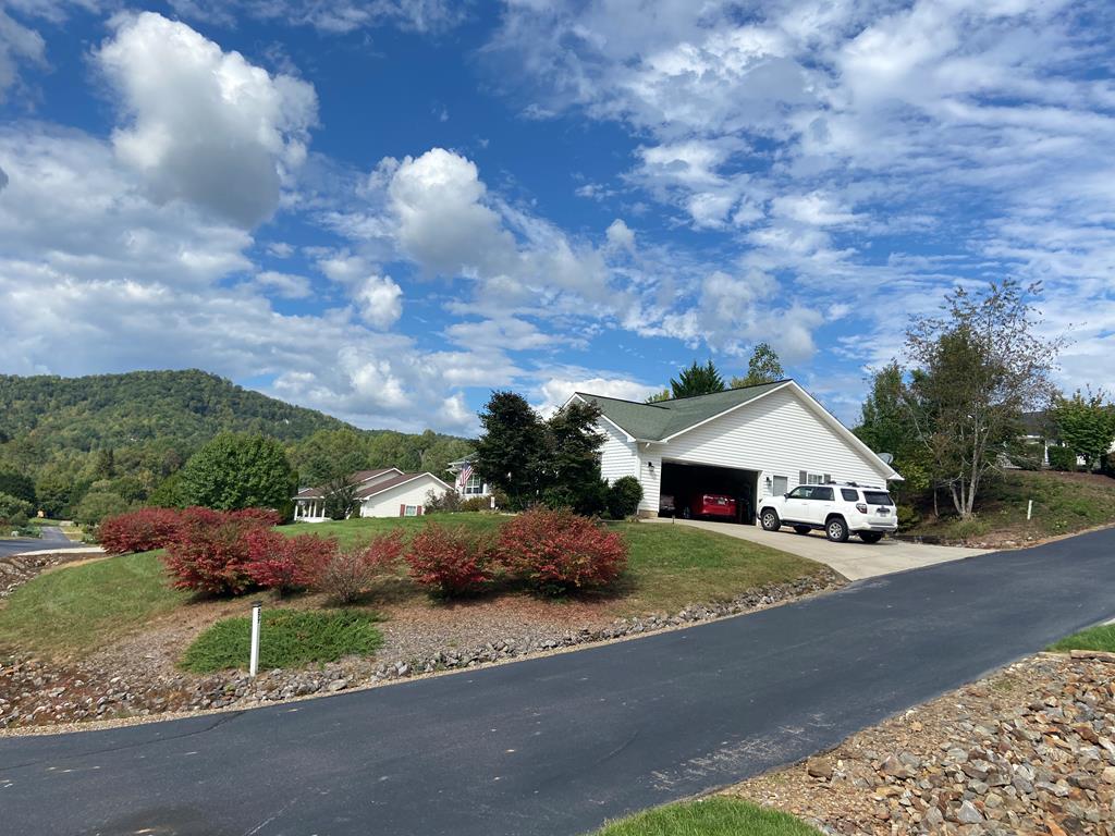 277 West Coventry Drive