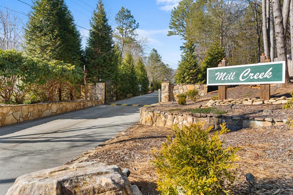 24 Winding Way Drive