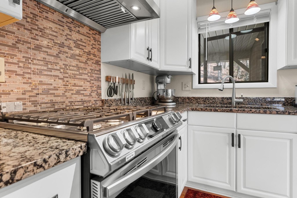 24 Winding Way Drive