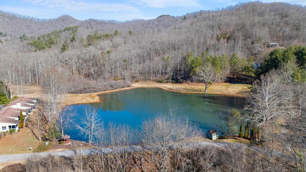 24 Winding Way Drive