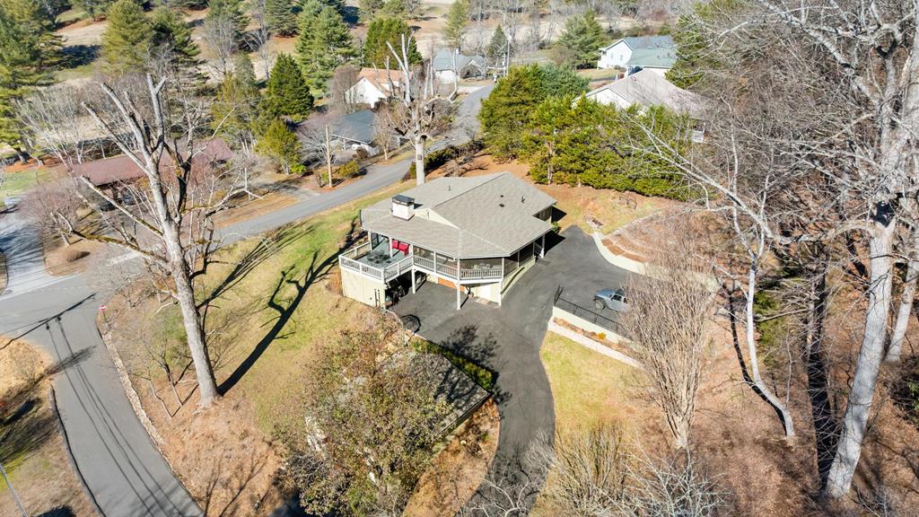 24 Winding Way Drive