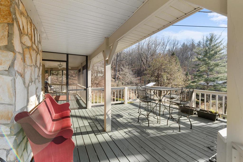 24 Winding Way Drive