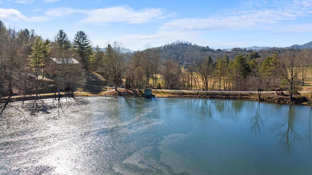 24 Winding Way Drive