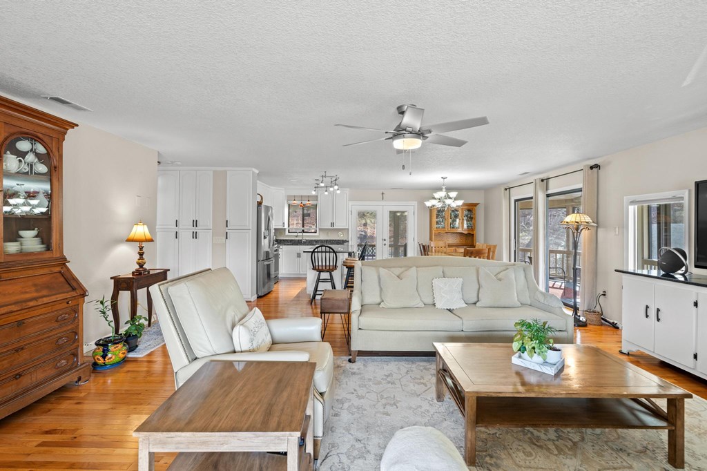 24 Winding Way Drive