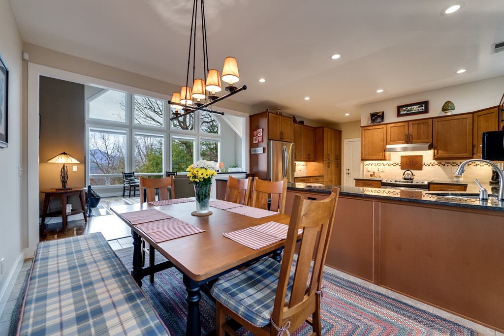 235 Maclor Forest Heights Rd