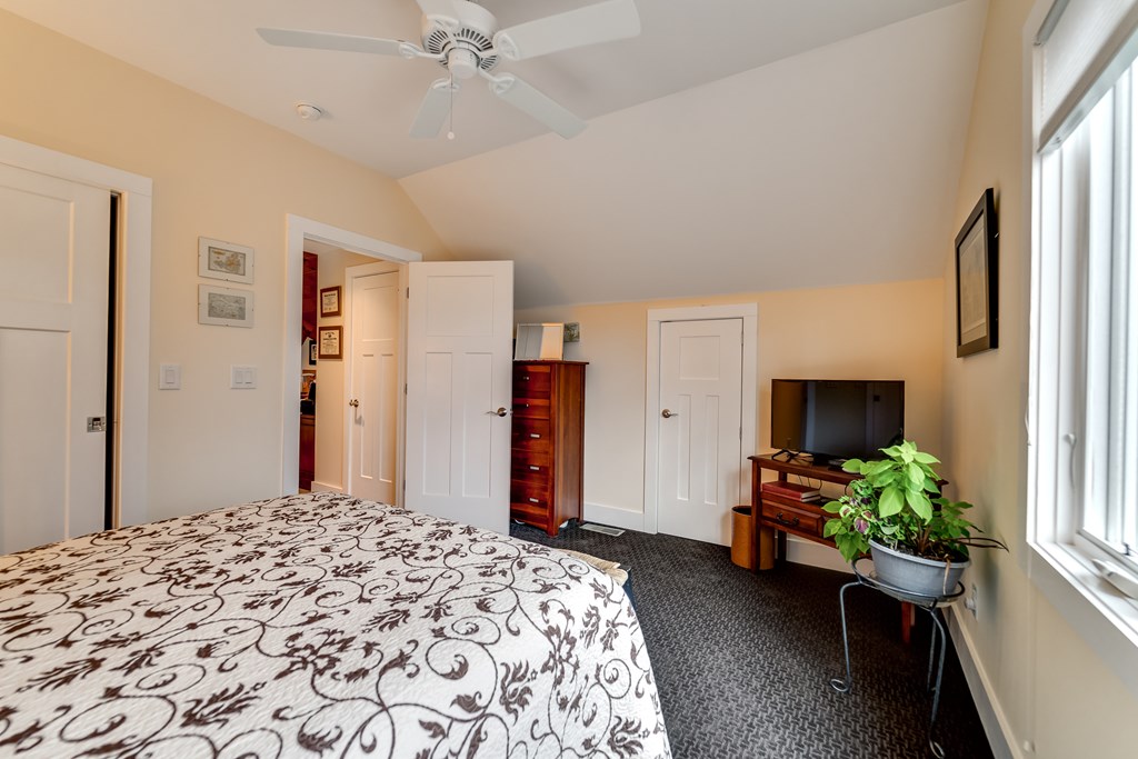 235 Maclor Forest Heights Rd