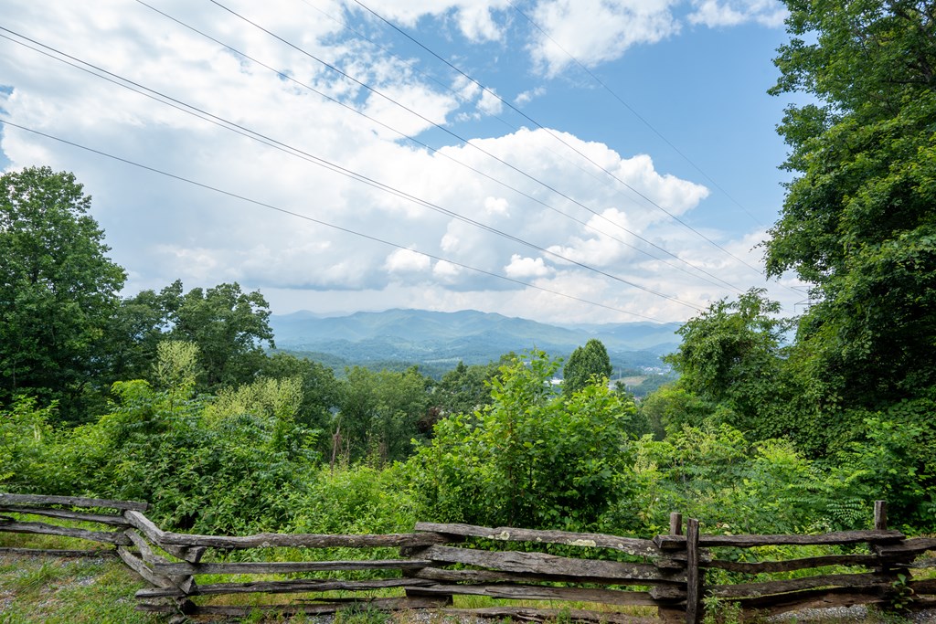 250 Khan Trail