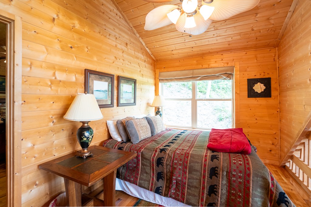 250 Khan Trail