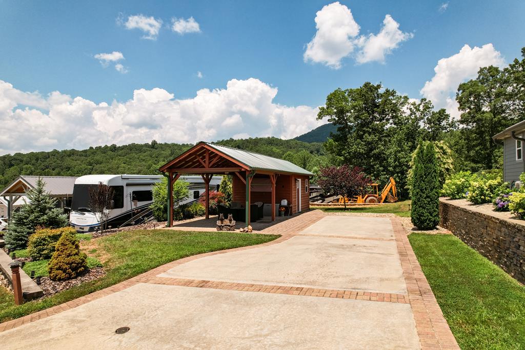 60 Sunset Lane