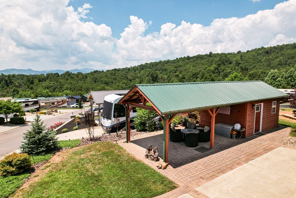 60 Sunset Lane