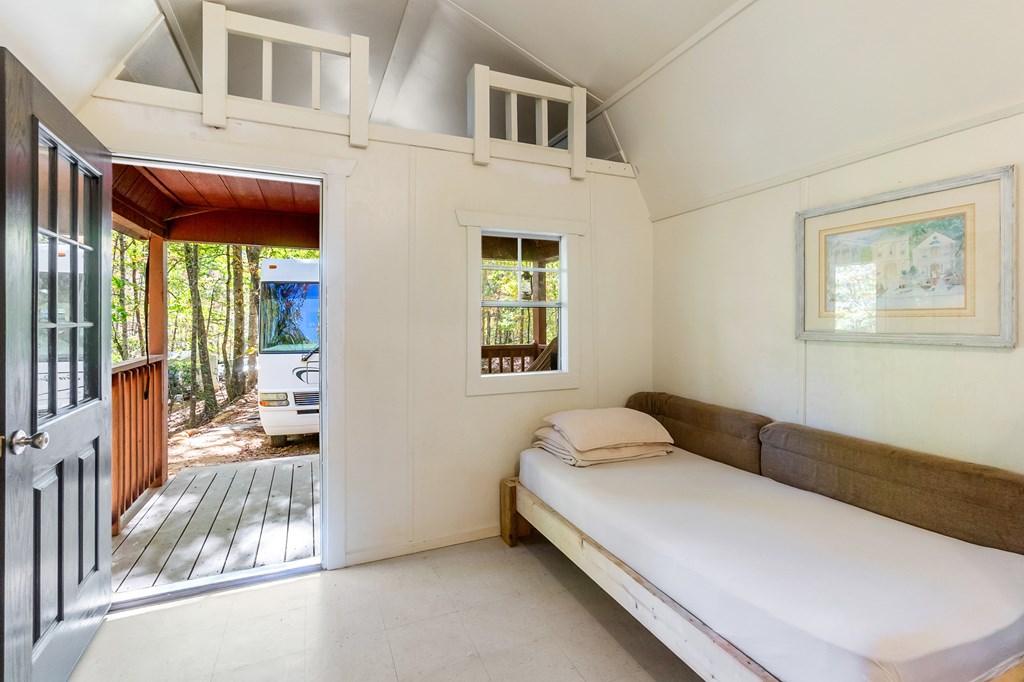 385 Cherokee Mine Rd