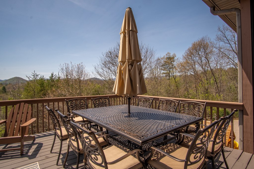 599 Red Oak Rd