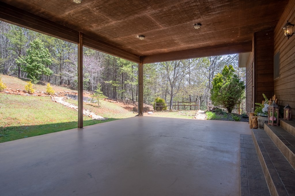 599 Red Oak Rd