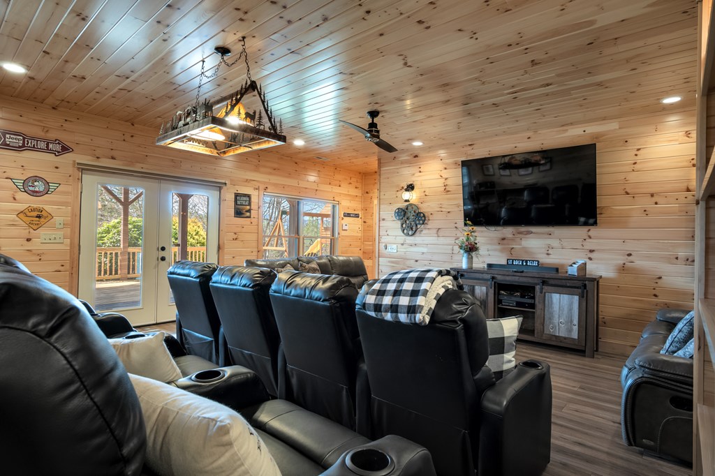 599 Red Oak Rd
