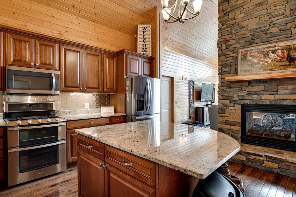 599 Red Oak Rd