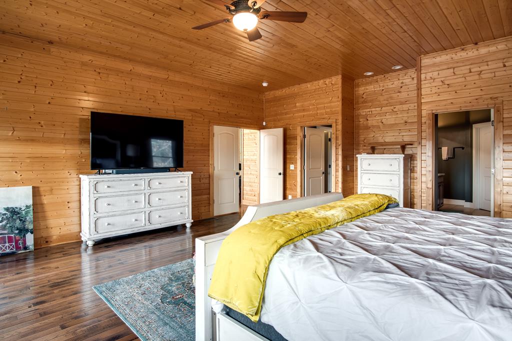 599 Red Oak Rd