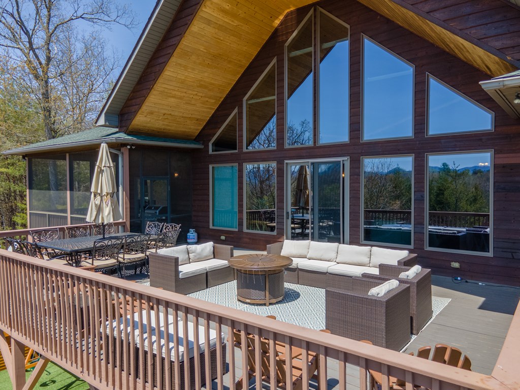 599 Red Oak Rd
