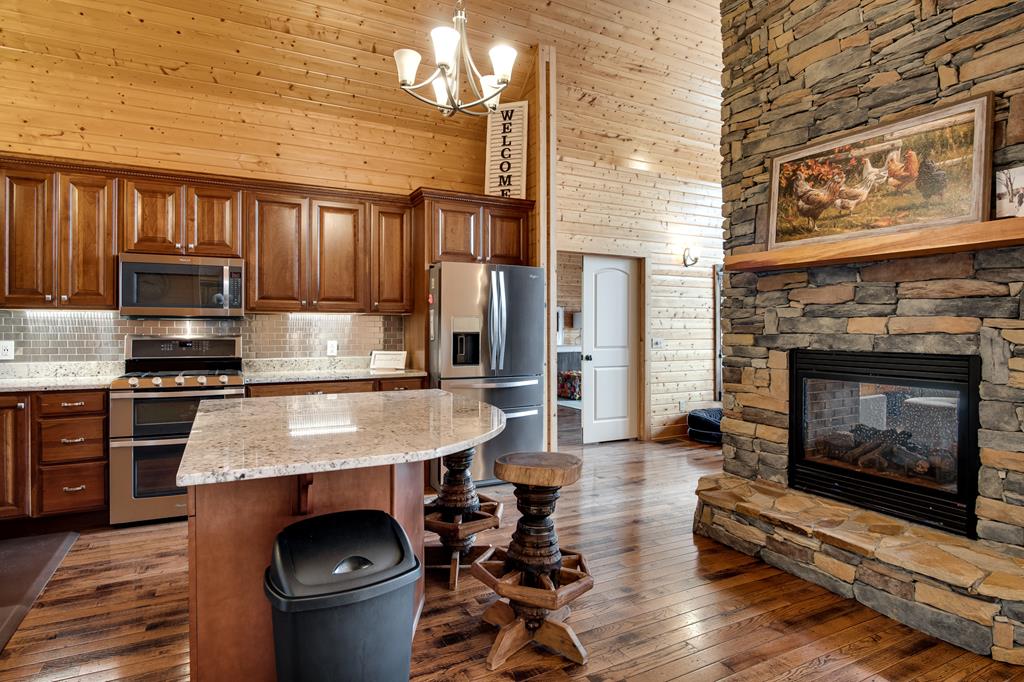 599 Red Oak Rd
