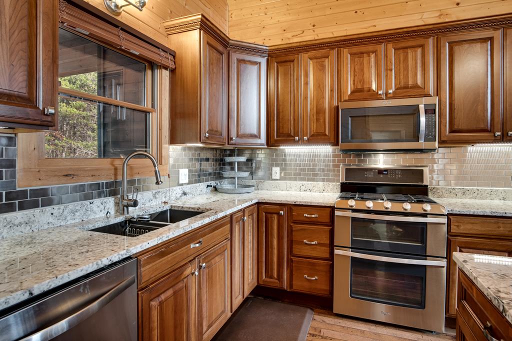 599 Red Oak Rd