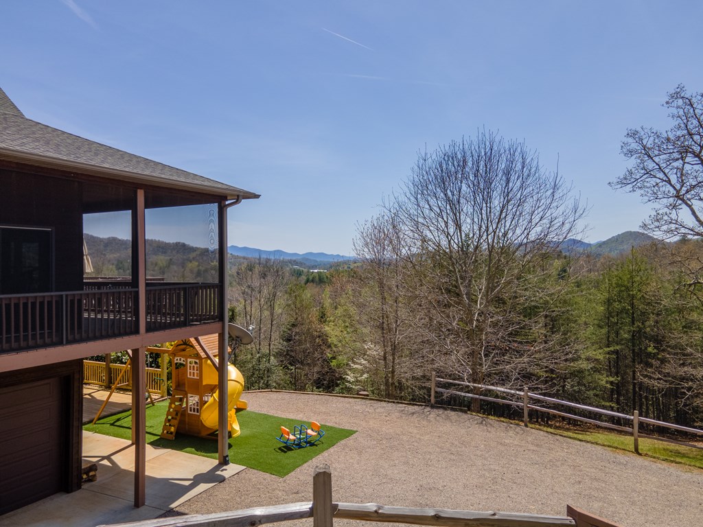 599 Red Oak Rd