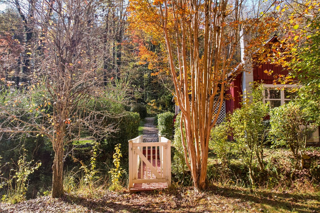 116 Hatfield Road, Franklin
