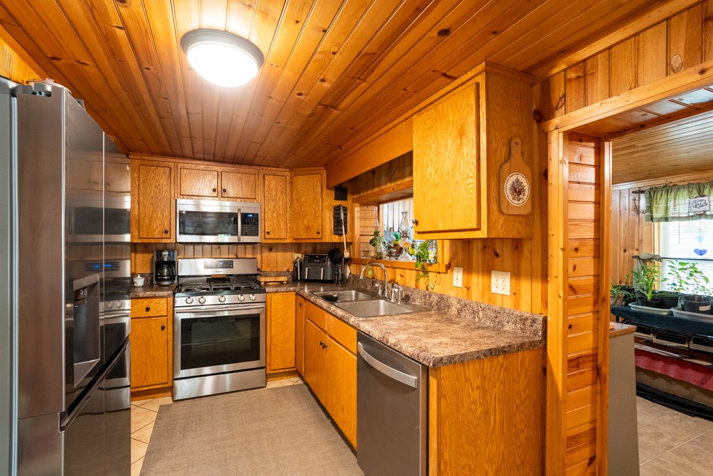 116 Hatfield Road, Franklin