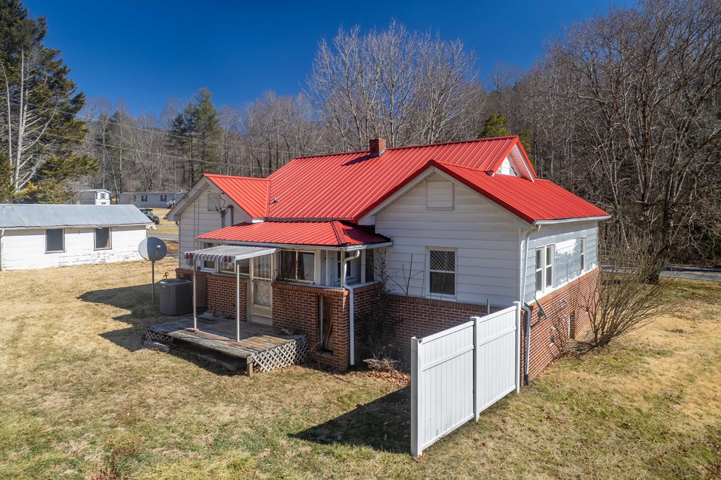 289 Fisher Creek Road