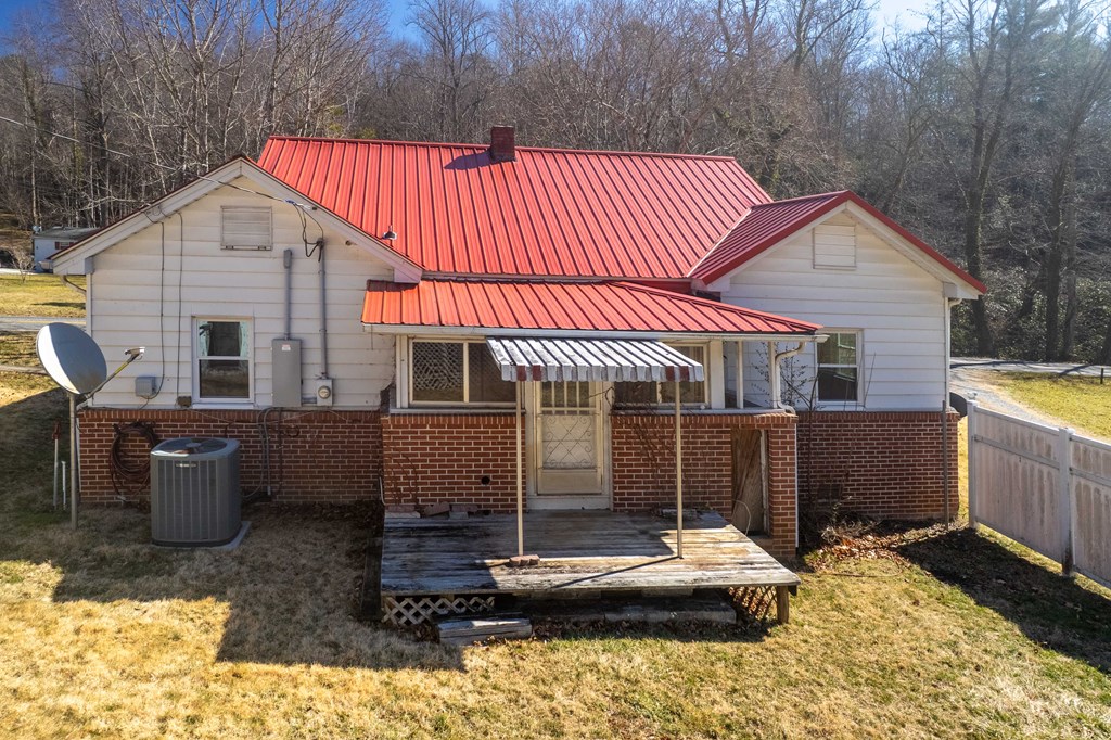 289 Fisher Creek Road