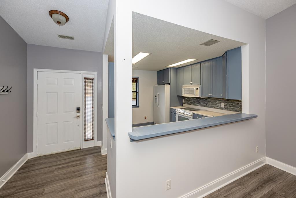 850 Country Club Drive