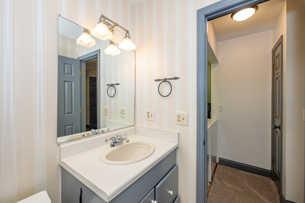 850 Country Club Drive