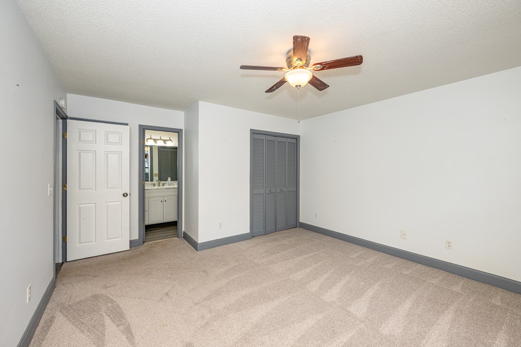 850 Country Club Drive