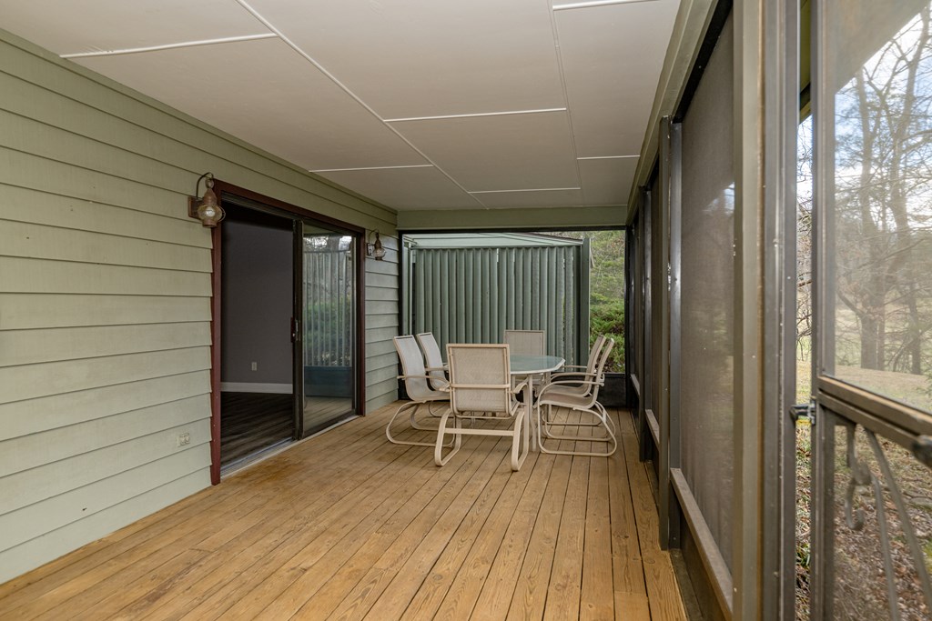 850 Country Club Drive