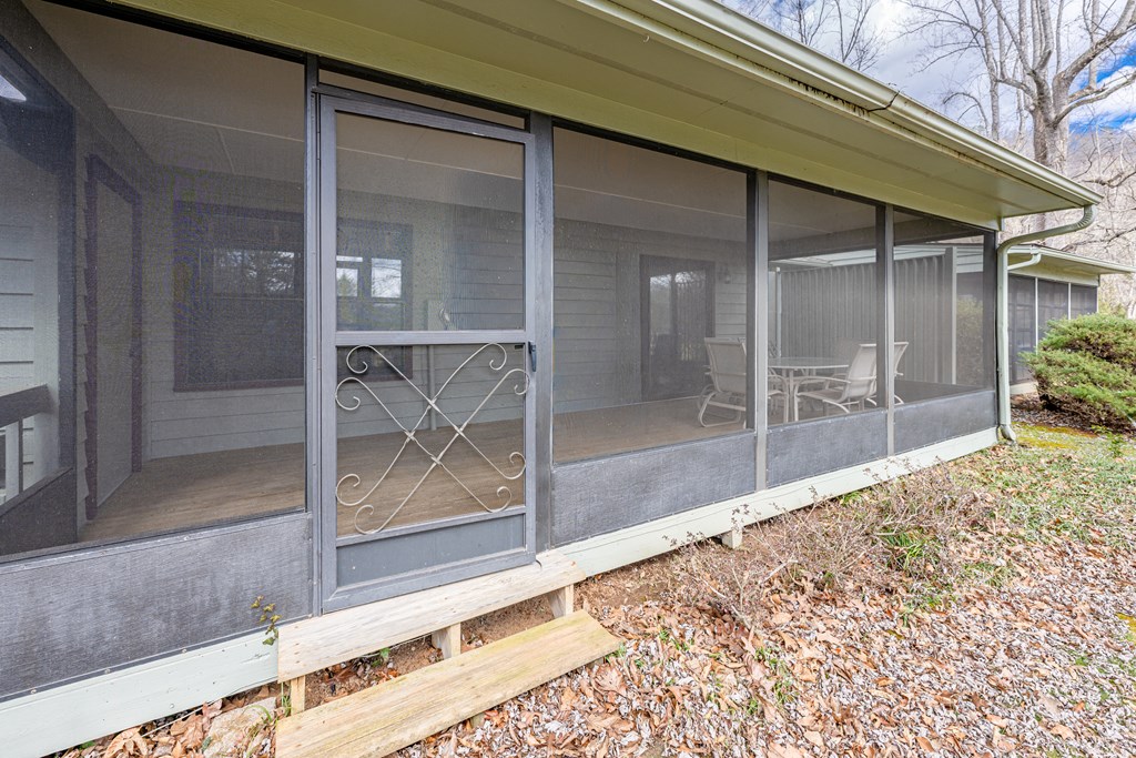 850 Country Club Drive