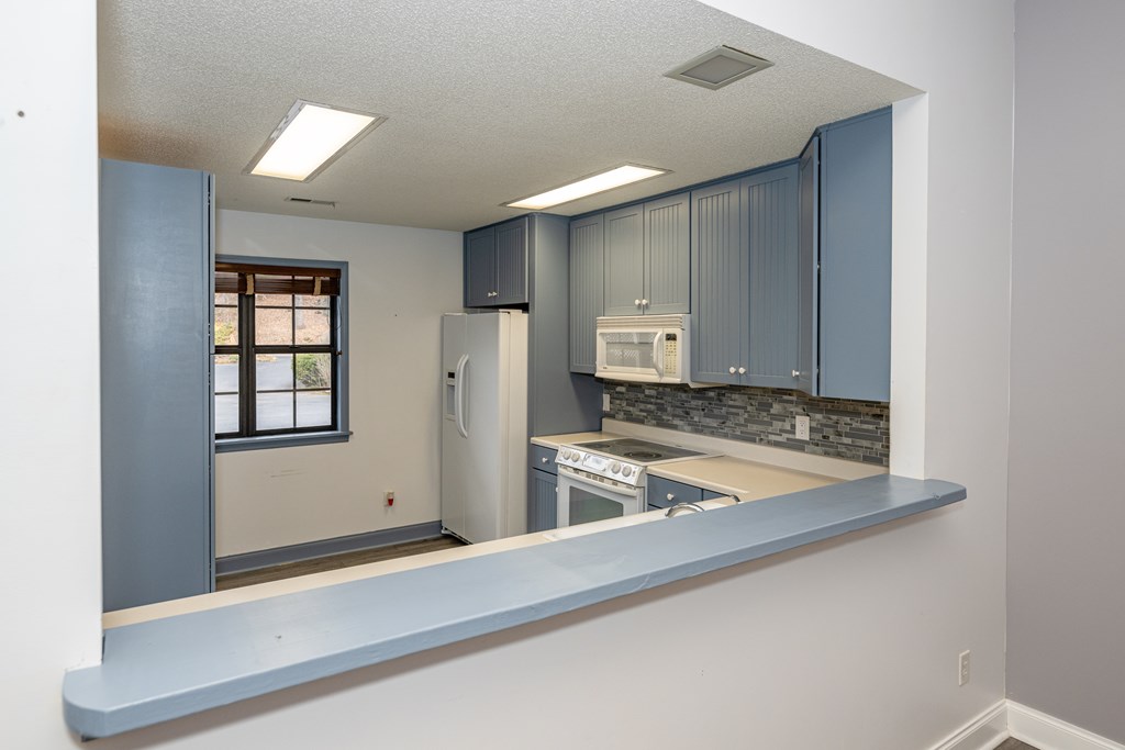 850 Country Club Drive