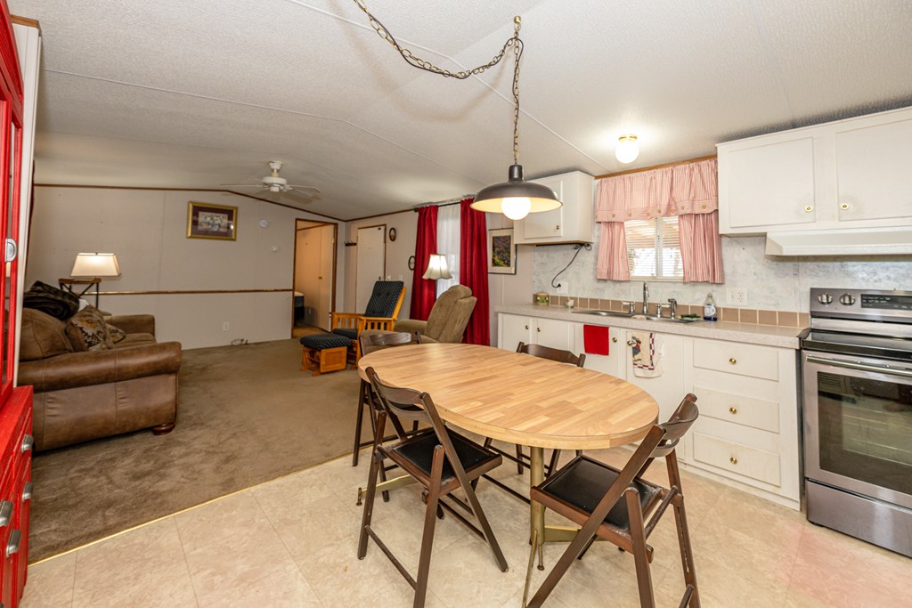 365 Fox Hollow Circle