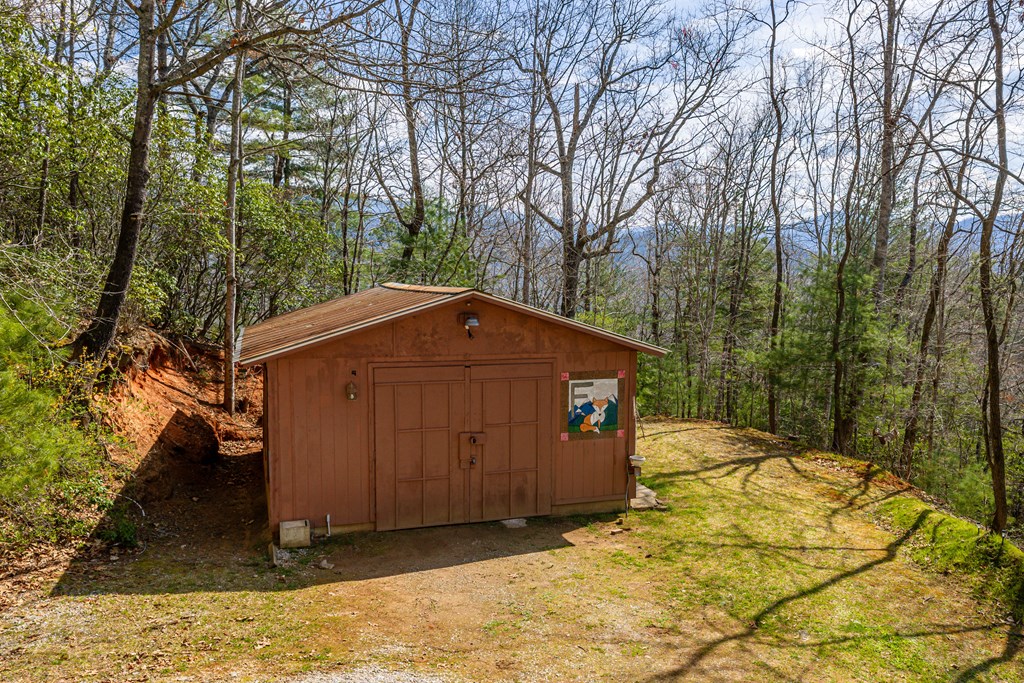 365 Fox Hollow Circle