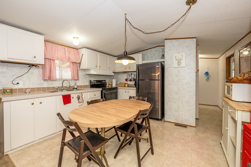 365 Fox Hollow Circle