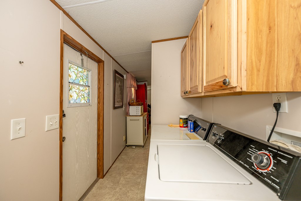 365 Fox Hollow Circle