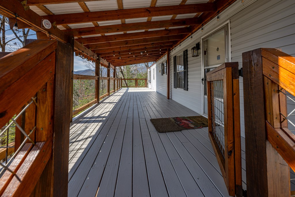 365 Fox Hollow Circle