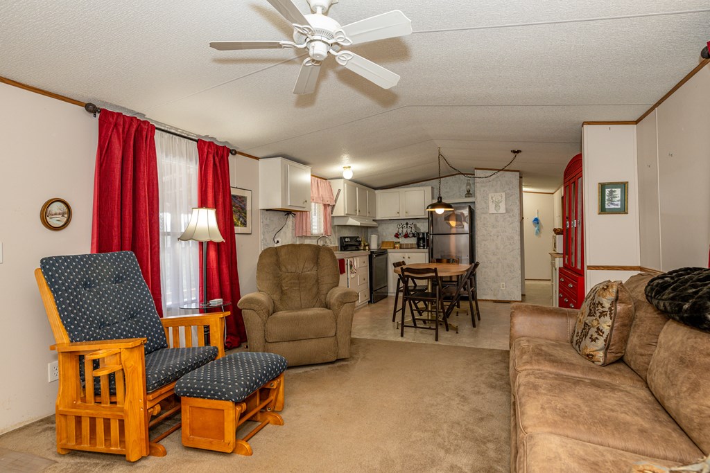 365 Fox Hollow Circle