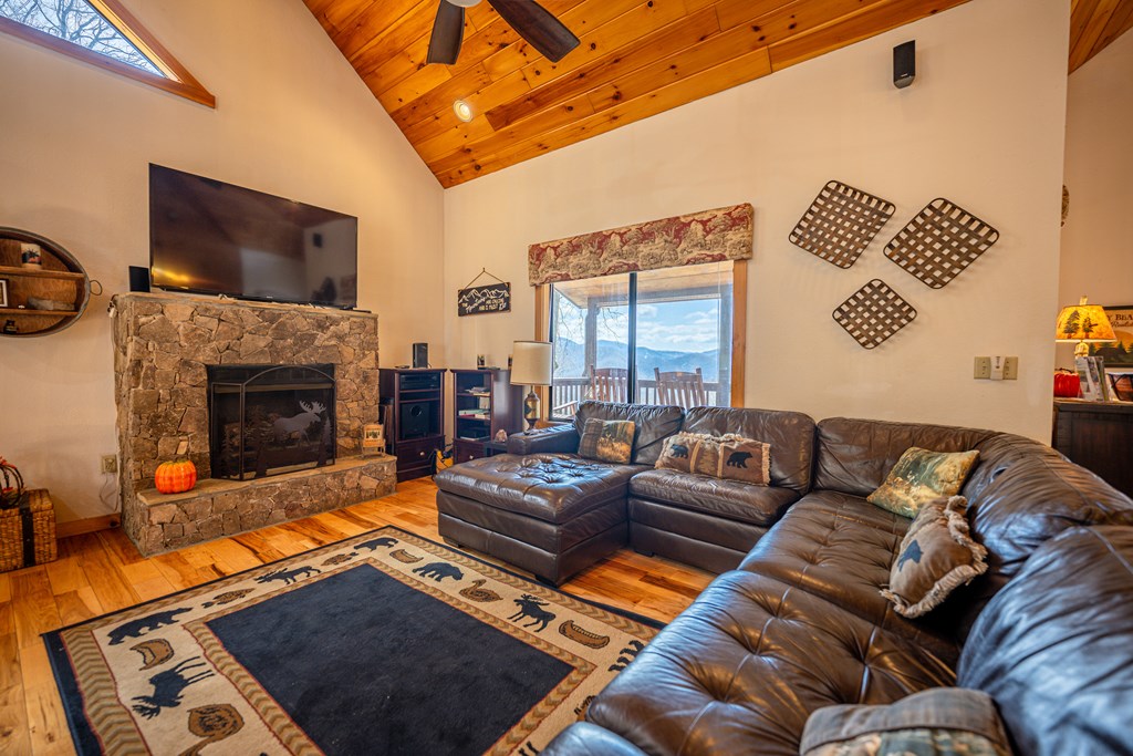 233 Sunset Point