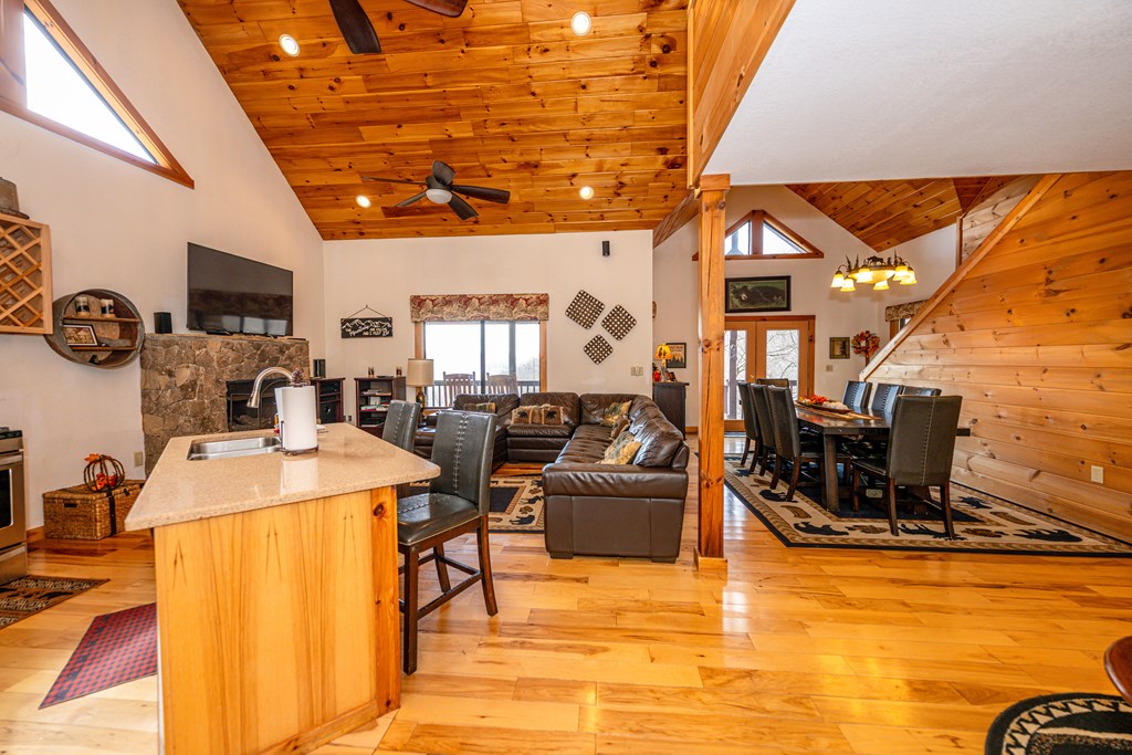 233 Sunset Point