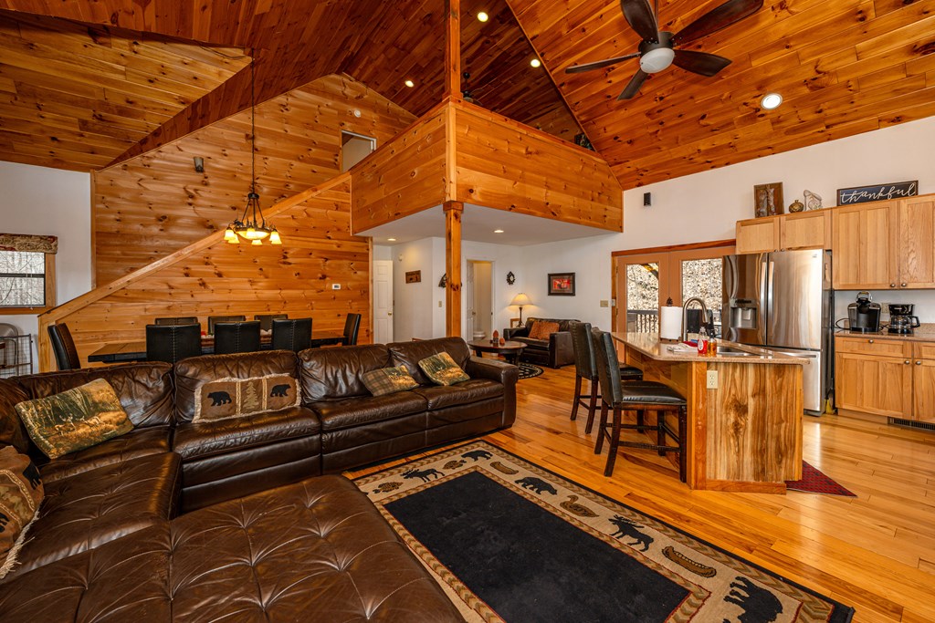 233 Sunset Point