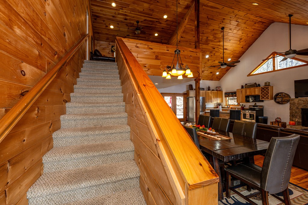 233 Sunset Point