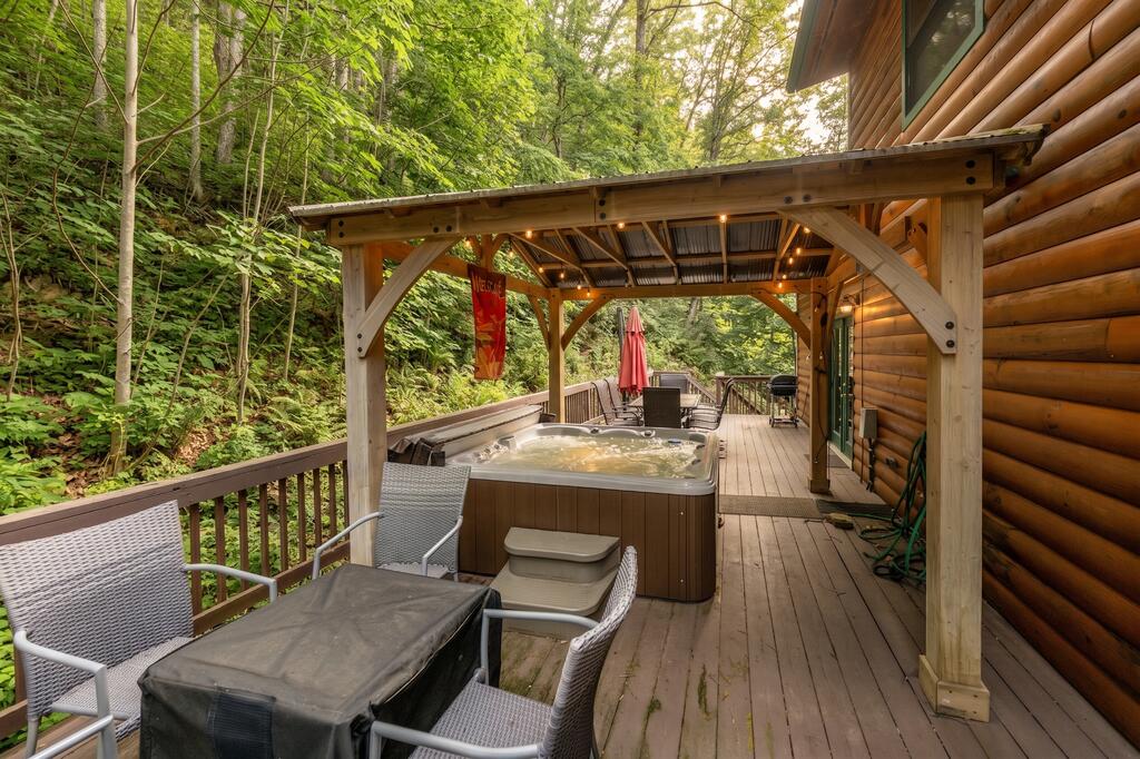 233 Sunset Point