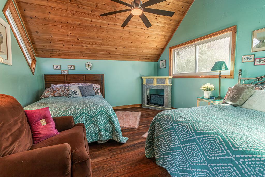 432 Natures Edge Road