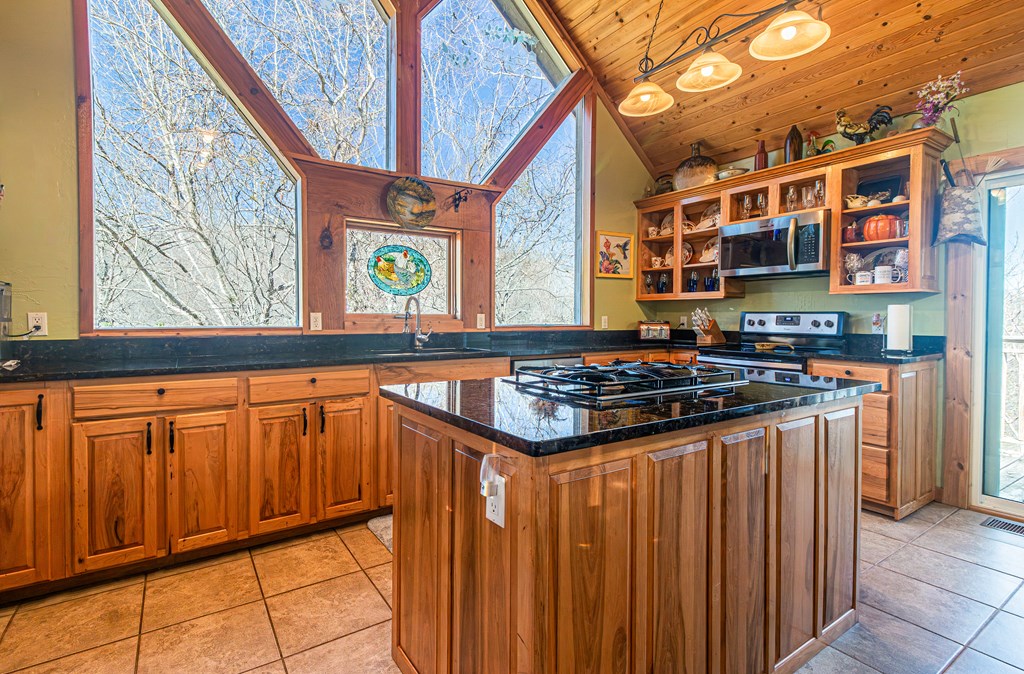 432 Natures Edge Road