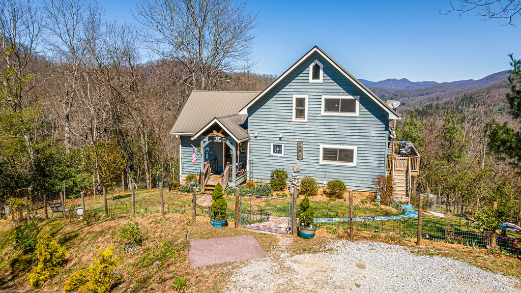 432 Natures Edge Road