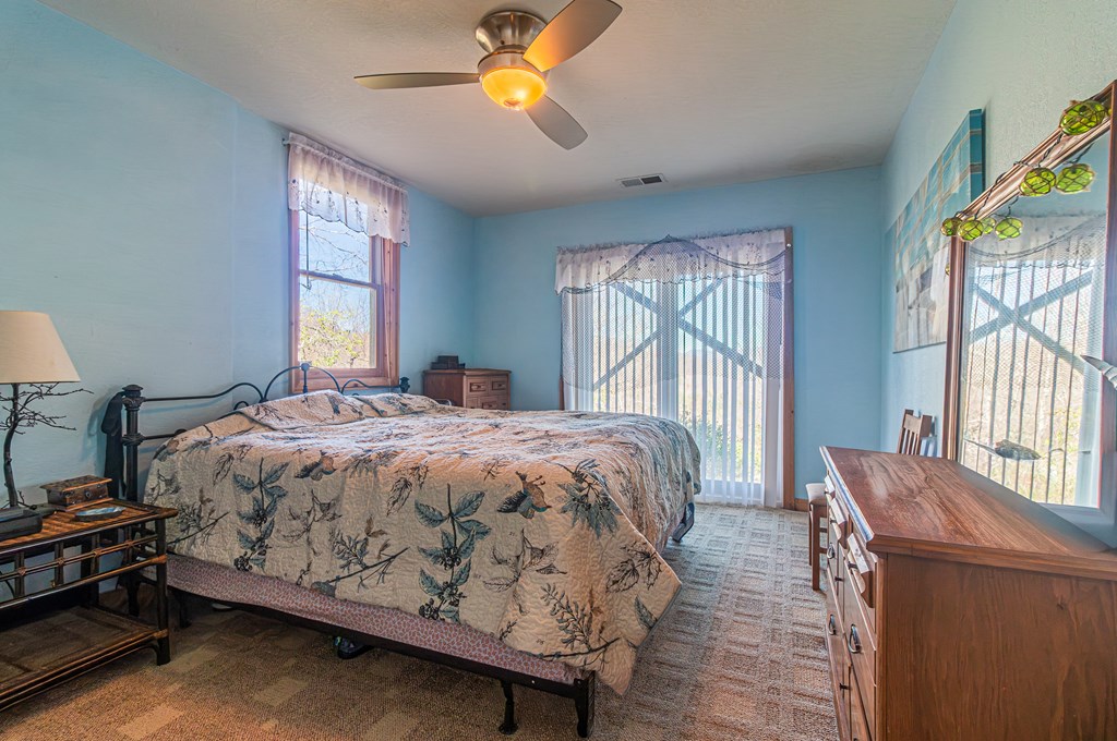 432 Natures Edge Road