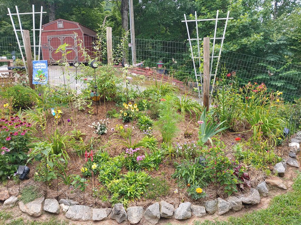 432 Natures Edge Road